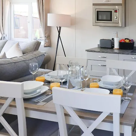 Lilac * Saltburn-by-the-Sea